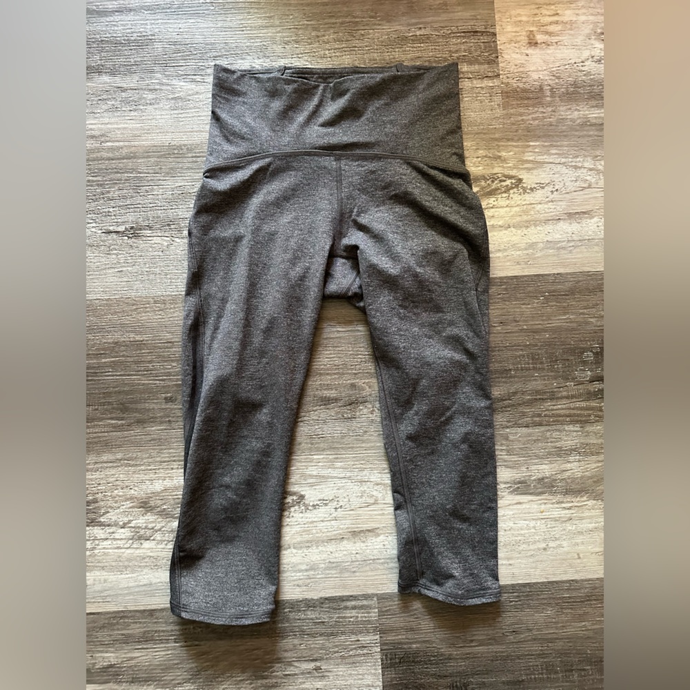 Lululemon Train Times Crop 17" Inseam Heathered Black Drawstring Size 4